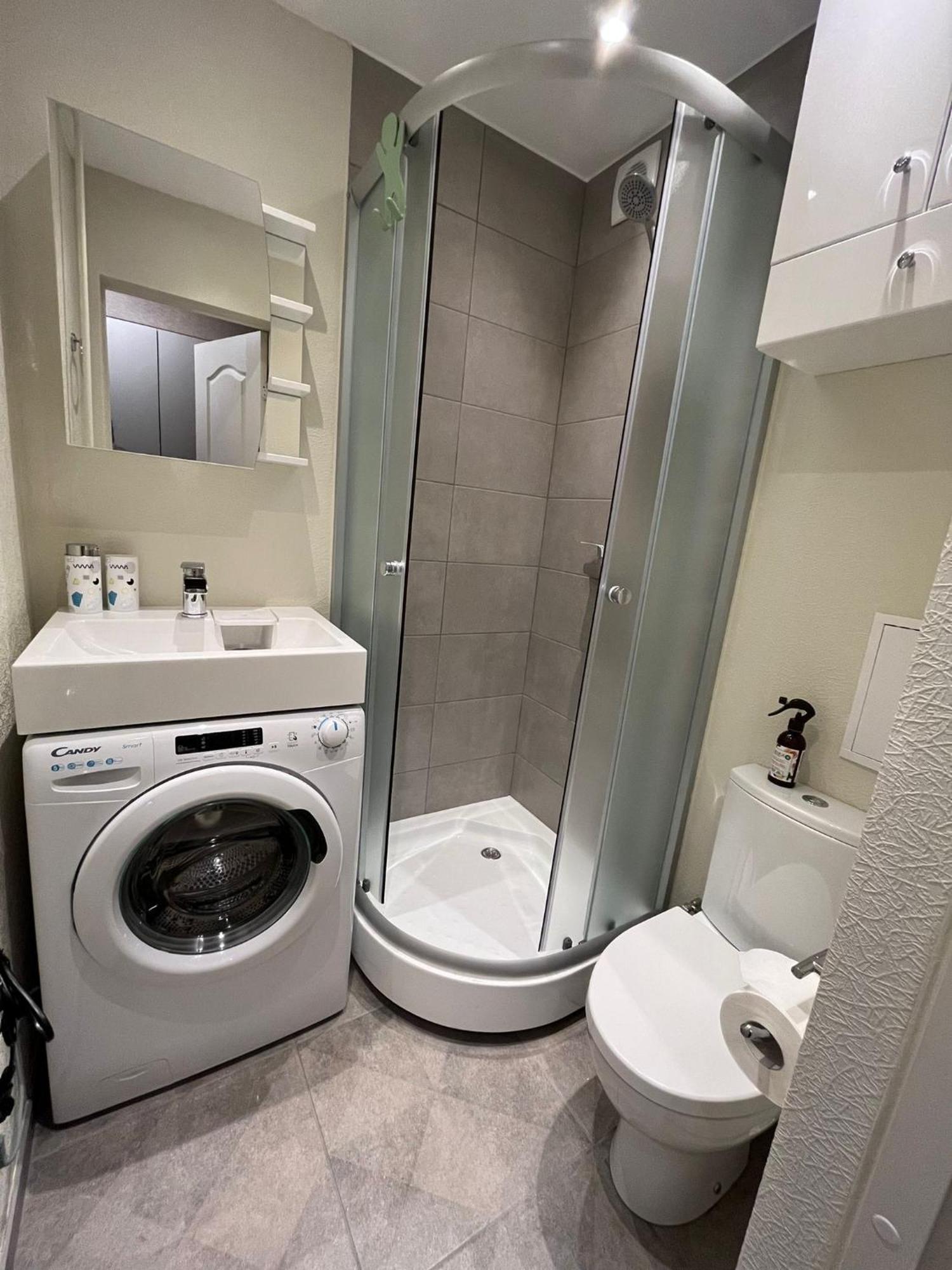 Beautiful Apartment Great Location Free Parking 리가 외부 사진